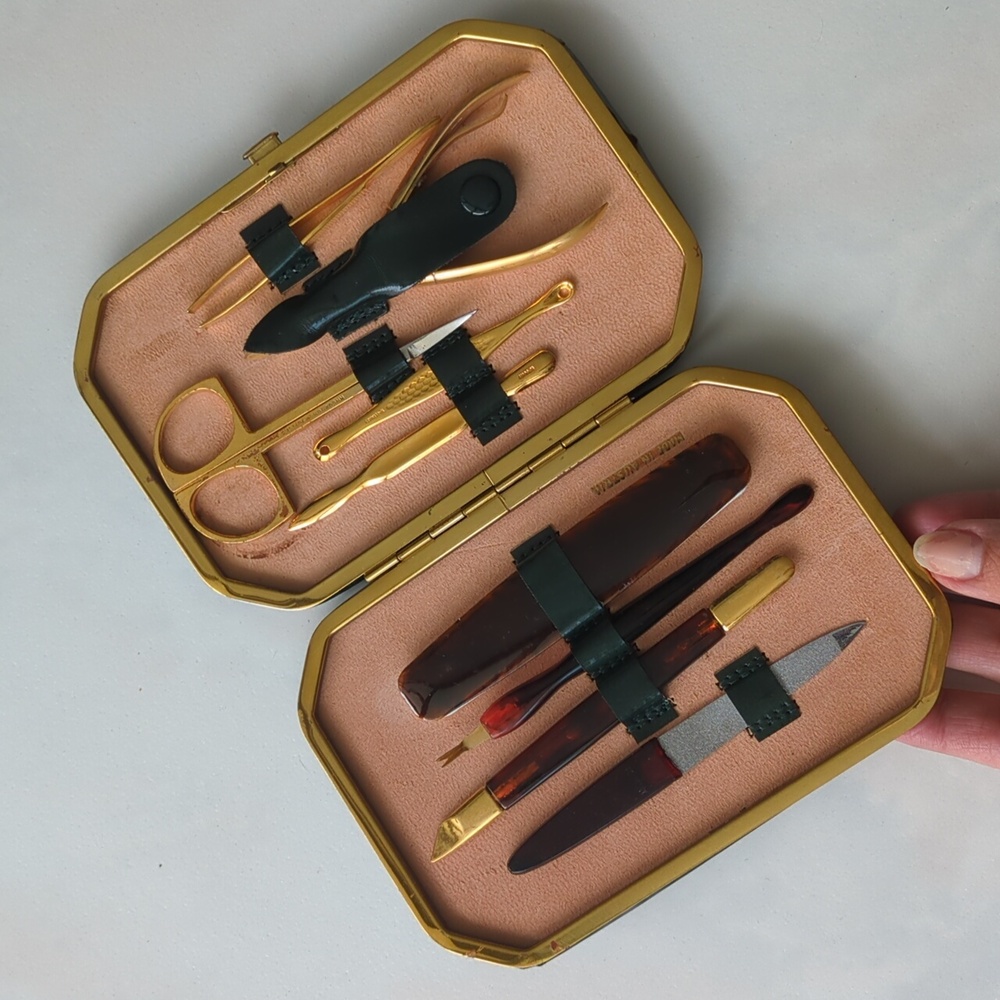 Vintage Nail / eyebrow grooming kit